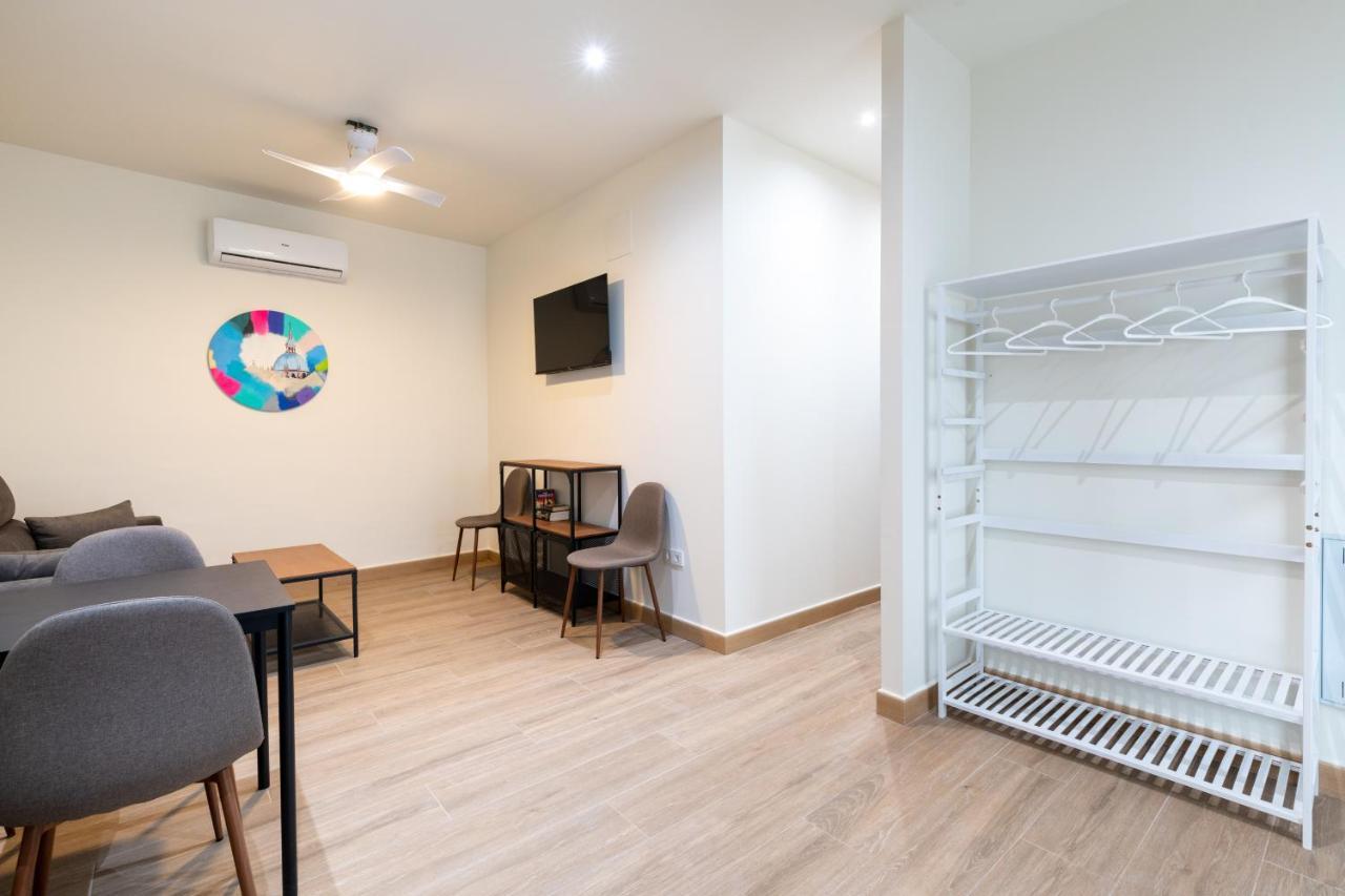 Apartamentos Cervantes 17 塞维利亚 外观 照片