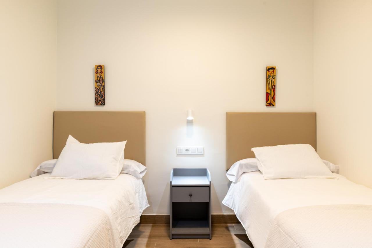Apartamentos Cervantes 17 塞维利亚 外观 照片