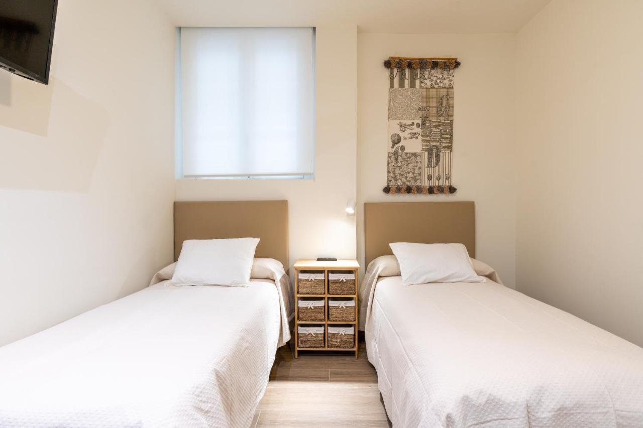 Apartamentos Cervantes 17 塞维利亚 外观 照片