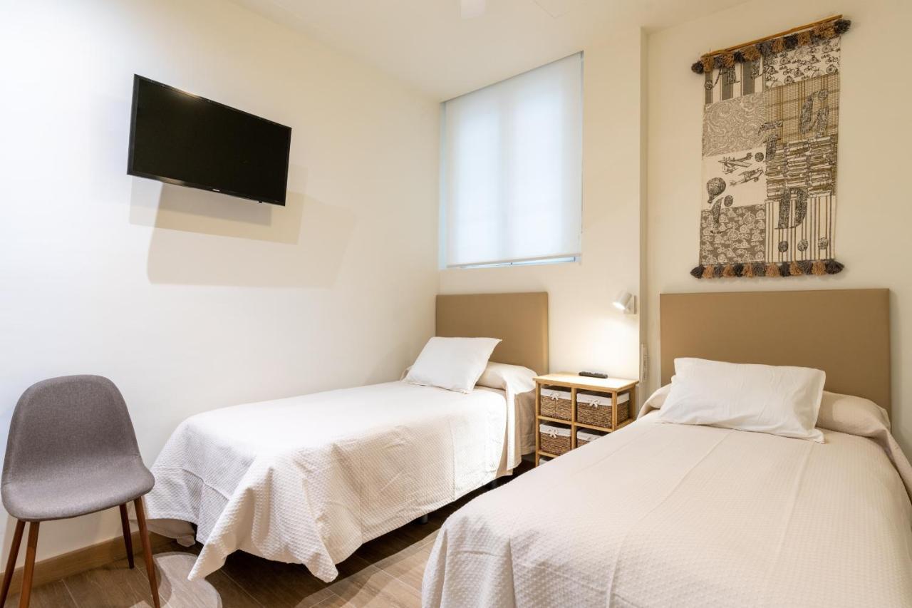Apartamentos Cervantes 17 塞维利亚 外观 照片