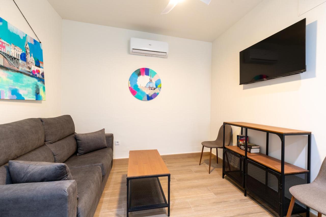 Apartamentos Cervantes 17 塞维利亚 外观 照片