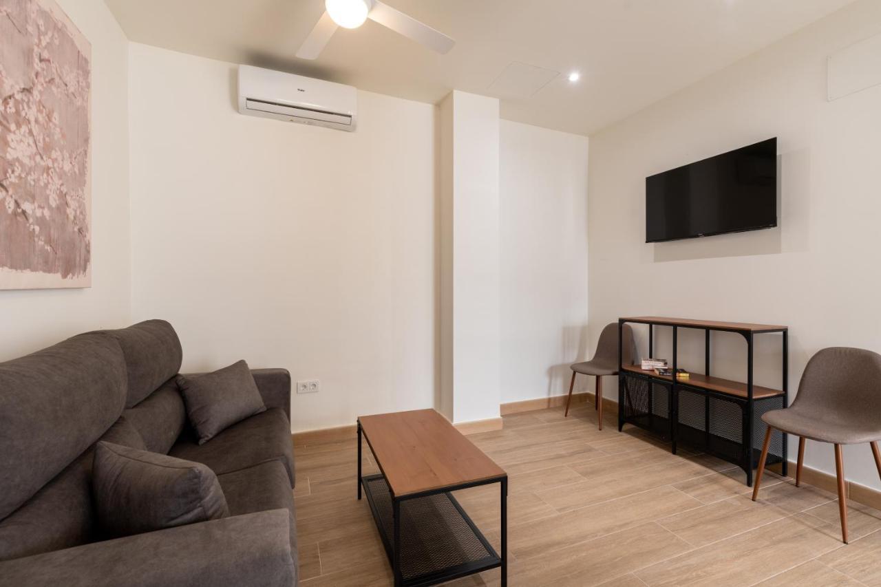 Apartamentos Cervantes 17 塞维利亚 外观 照片