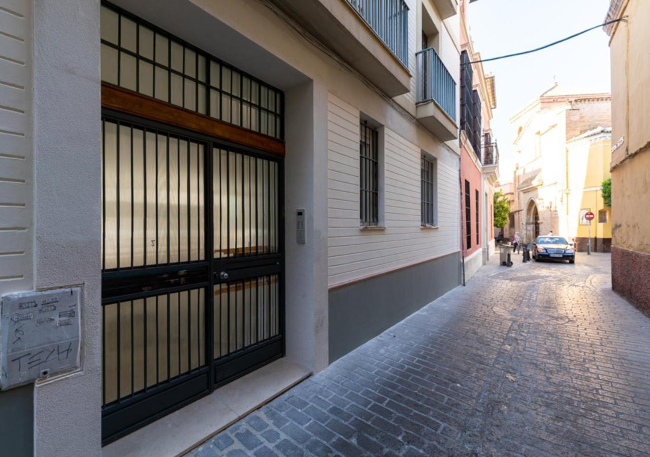 Apartamentos Cervantes 17 塞维利亚 外观 照片